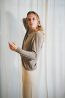 Women’s Classic Crew Neck Cashmere Sweater